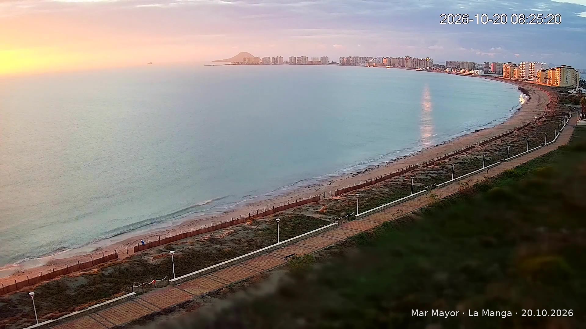 Amanecer en la playa Pudrimel: del alba al día · Mar Mediterráneo, La Manga del Mar Menor, 20 de octubre de 2026